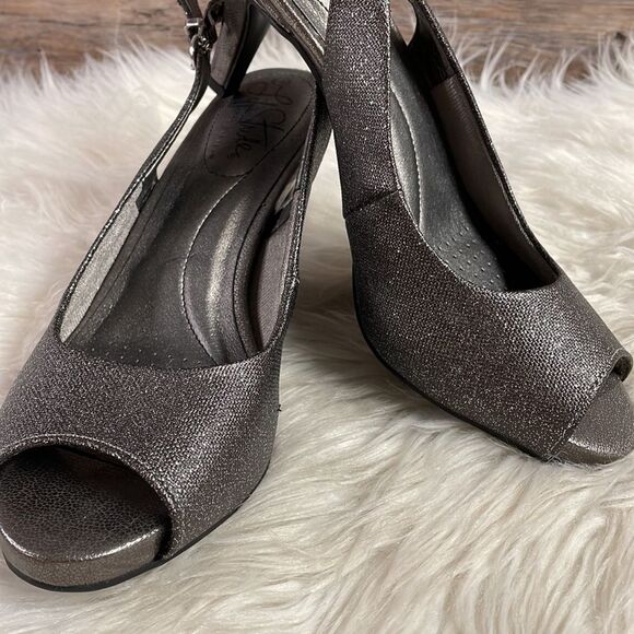 LifeStride Heels Slingback Open Toe Metallic Glitter Silver Gray 6 1/2M NWOT - Picture 1 of 14